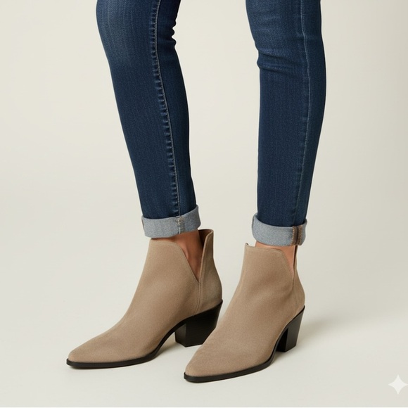 Zara Shoes - Zara Sz 9 (40) Genuine Suede Tan Heeled Pointy Toe Cowboy Low Boots